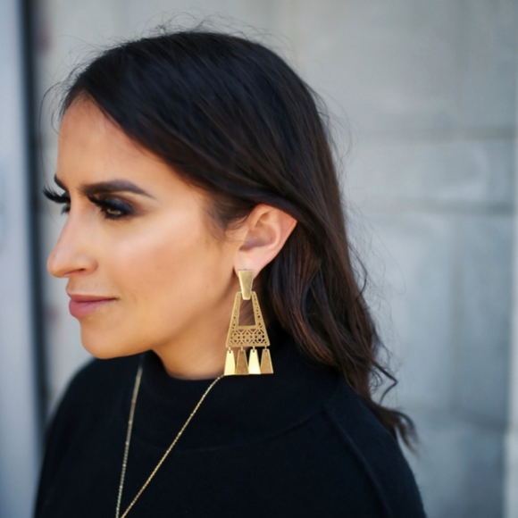 Gold, Kendra Scott, Kase, Fringe Earrings - Picture 4 of 8